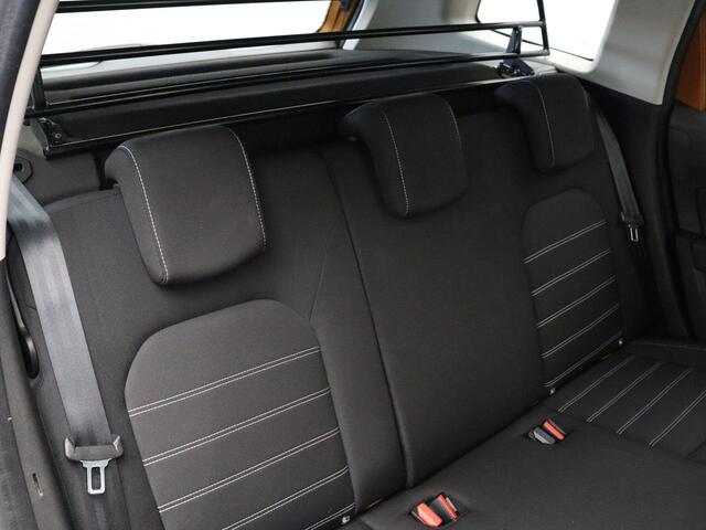 Dacia DUSTER TCe 100pk Bi-Fuel Prestige | Trekhaak | Achteruitrijcamera | 6 versnellingen | LPG |