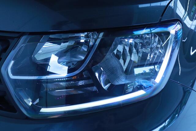 Dacia DUSTER 1.0 TCe Prestige | Achteruitrijcamera | Apple Carplay | Android Auto/Navigatie | Lichtmetalen Velgen 17" | Trekhaak |