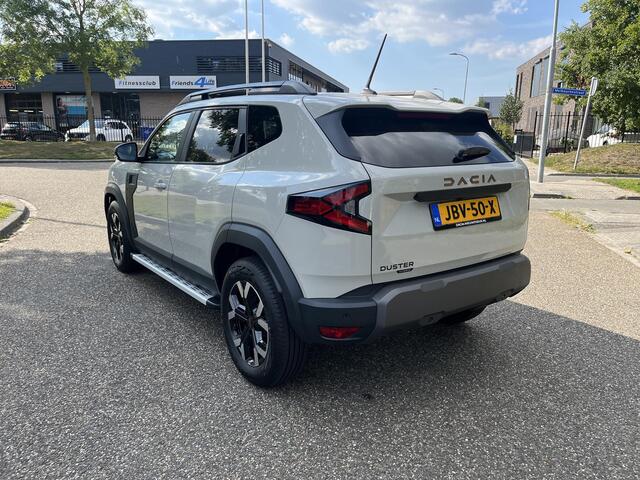 Dacia DUSTER 1.6 Hybrid 140 Extreme APPLE CARPLAY ANDROID AUTO / VERWARMDE VOORSTOELEN / CLIMATE CONTROLE / CRUISE CONTROLE / PARKEERSENSOREN+CAMERA.