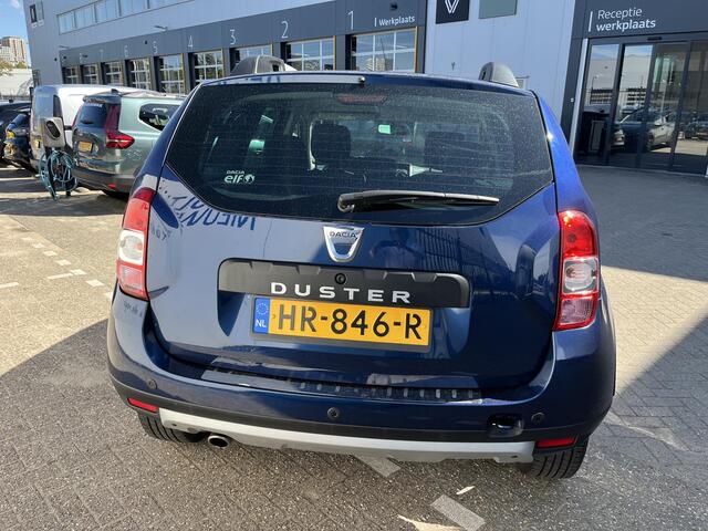 Dacia DUSTER 1.2 TCe 4x2 10th Anniversary / SIDE BARS / PARKEERSENSOREN / LICHTMETALEN VELGEN