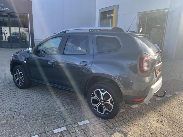 Dacia DUSTER 1.2 TCe Prestige / TREKHAAK / CAMERA / NAVIGATIE