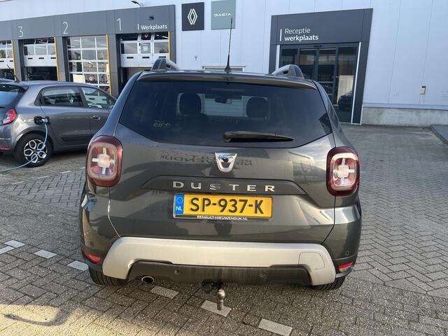 Dacia DUSTER 1.2 TCe Prestige / TREKHAAK / CAMERA / NAVIGATIE