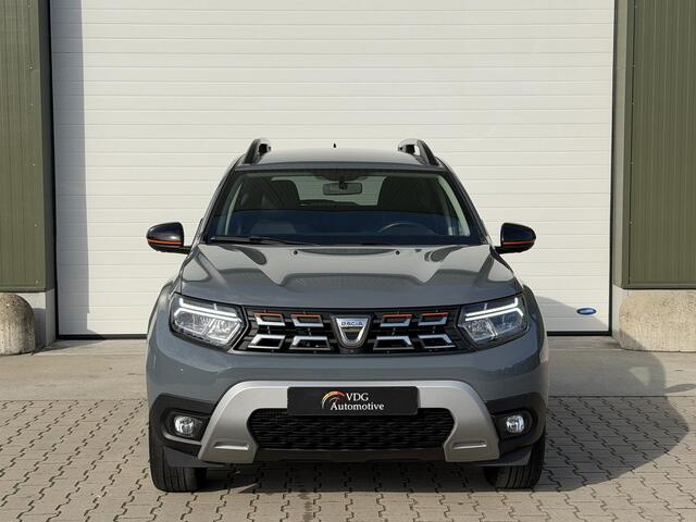 Dacia DUSTER 1.3 TCe 150 Journey / Navi / Camera / Clima / Trekhaak / Keyless / Carplay / 17" Lm Velgen / Stioelverwarming