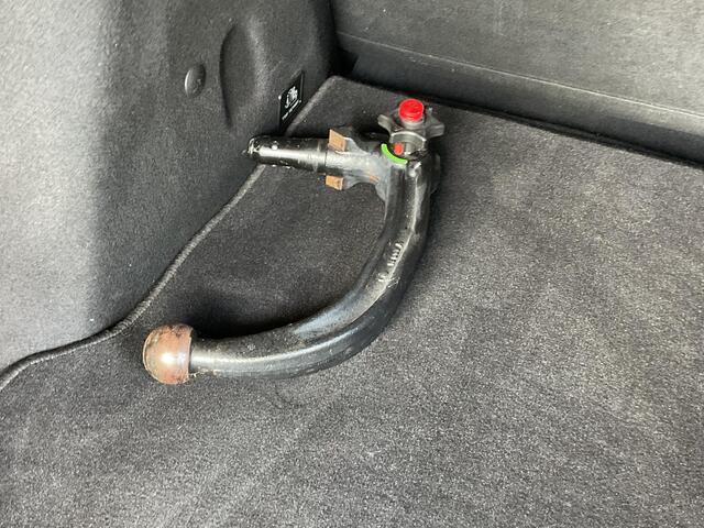 Dacia DUSTER 1.2 TCe Comfort TREKHAAK AFNEEMBAAR / AIRCONDITIONING / PARKEERSENSOREN / BLEUTOOTH / CRUISECONTROL / LICHTMETALEN VELGEN / DEALER ONDERHOUDEN