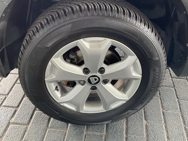 Dacia DUSTER 1.2 TCe Comfort TREKHAAK AFNEEMBAAR / AIRCONDITIONING / PARKEERSENSOREN / BLEUTOOTH / CRUISECONTROL / LICHTMETALEN VELGEN / DEALER ONDERHOUDEN