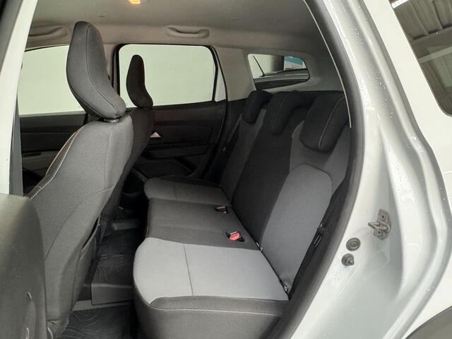 Dacia DUSTER 1.3 TCe 150 Extreme | Stoelverwarming | 360° Camera | Navigatie | Climate Control |