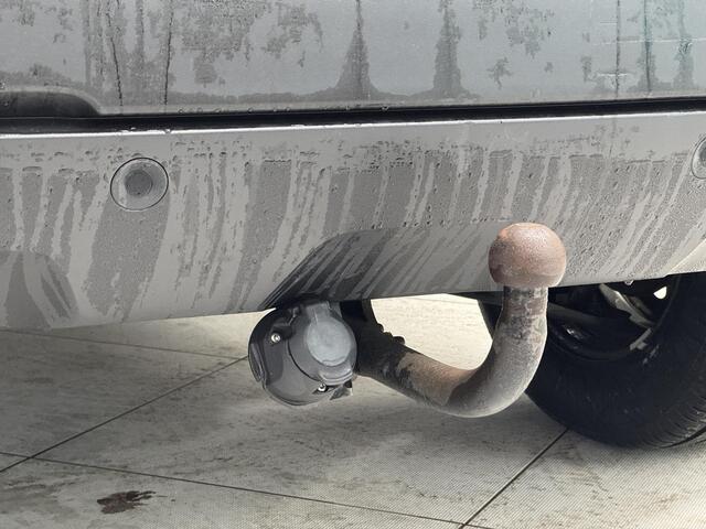 Dacia DUSTER 1.0 TCe Comfort | Airco | Bluetooth | Cruise control | Trekhaak |