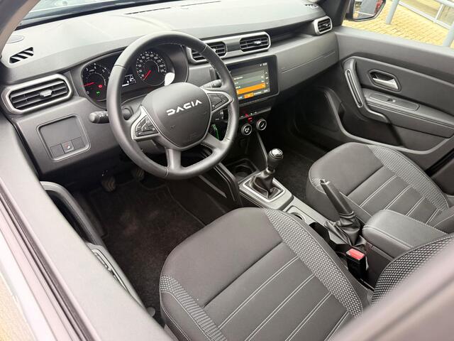 Dacia DUSTER 1.3 TCe 130 Journey Trekhaak | All-seasonbanden | Camera | Dodehoekdetectie | Navigatie