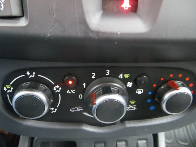 Dacia DUSTER 1.2 TCe 4x2 Lauréate Blackshadow-AIRCO-NAVI-GARANTIE!