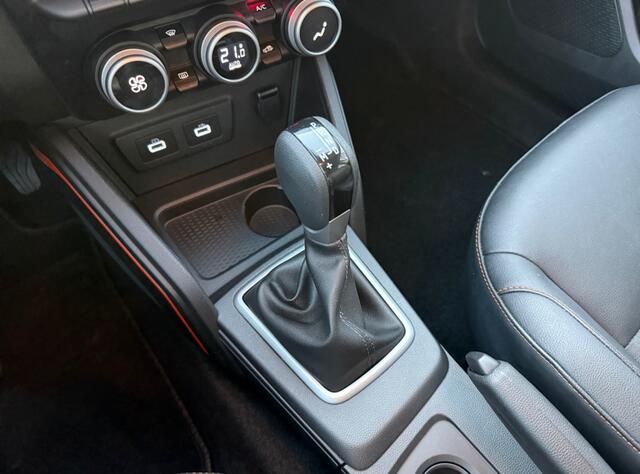 Dacia DUSTER 1.3 TCe 150 Extreme I Automaat I Trekhaak I Half-leder | Apple Carplay/Android Auto