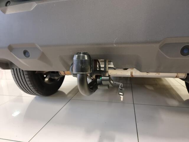 Dacia DUSTER 1.6 Hybrid 140 Journey | Trekhaak | 360º Camera | Stoelverwarming |