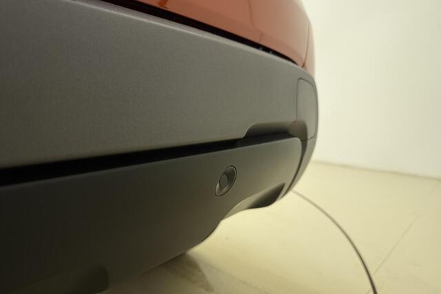 Dacia DUSTER 1.3 TCe 150 Journey Automaat | Navigatie | Camera | Keyless | Dakrails | Weinig kilometers | Hoge instap | Lichtmetalen velgen