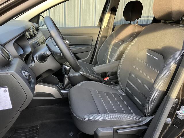 Dacia DUSTER 1.3 TCe 130 Prestige * PDC / CAMERA / NAVIGATIE *