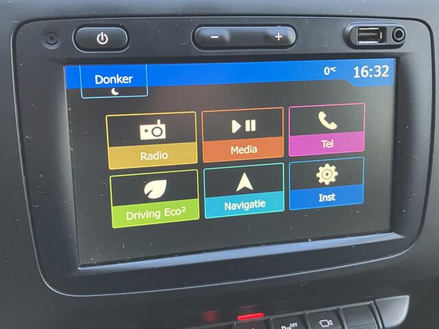 Dacia DUSTER 1.3 TCe 130 Prestige * PDC / CAMERA / NAVIGATIE *