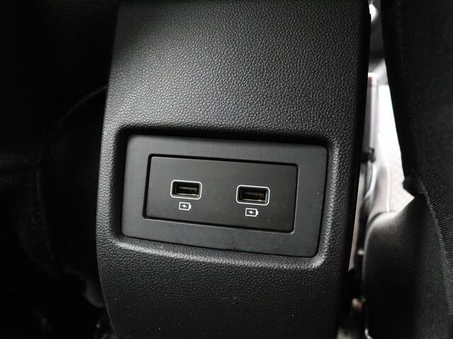 Dacia DUSTER 100pk TCe Bi-Fuel Comfort | Trekhaak | Apple Carplay & Android Auto | Digitaal Instrumenteel | LED koplampen | Airco |