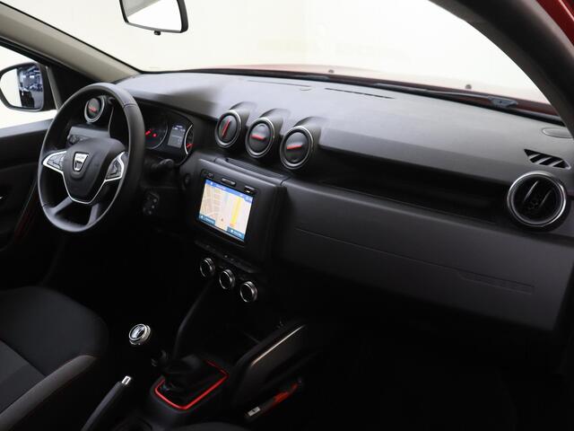 Dacia DUSTER 1.3 TCe Tech Road | airco automatisch | Apple Carplay/Android | Camera | Dodehoek detectie | Lichtmetalen velgen 17" | Navigatiesysteem full map | Trekhaak