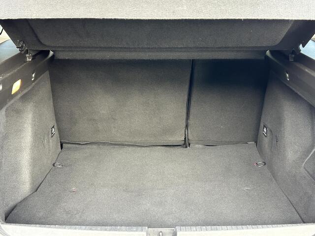 Dacia DUSTER 1.3 TCe Tech Road | Achteruitrijcamera | Navigatie | Climate Control | Bluetooth |