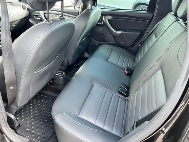 Dacia DUSTER 1.2 TCe 4x2 Prestige NL Auto Trekhaak 1500KG Treklast 4Season Navi Airco Cruise