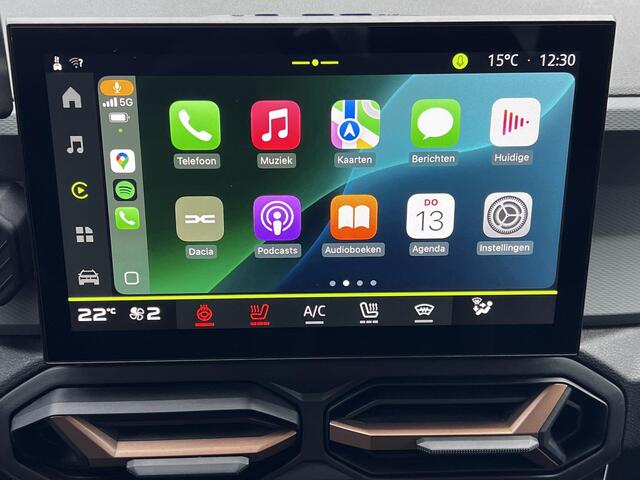 Dacia DUSTER 1.6 Hybrid 140 Extreme Automaat / Fabrieksgarantie tot 05-2028 / Stuur- en stoelverwarming / Voorruitverwarming / Navigatie via Apple Carplay Android / 17" LM wielen /