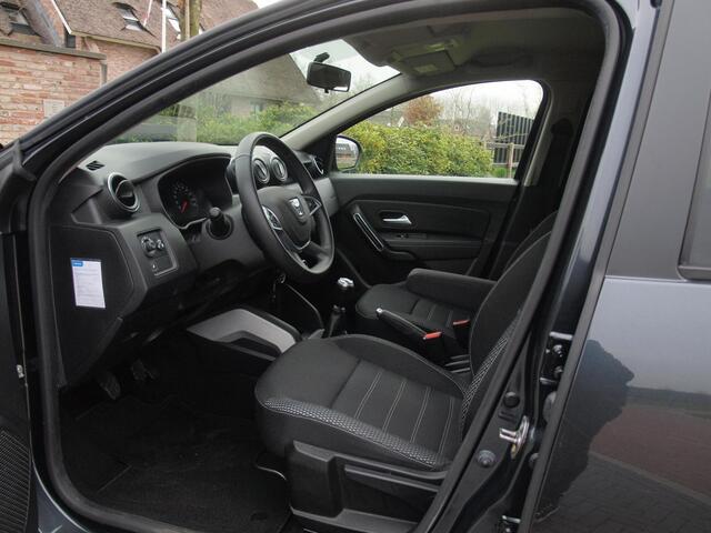 Dacia DUSTER 1.0 TCe Bi-Fuel Prestige LPG-G3 | Camera | Trekhaak | Cruise Control | Dealeronderhouden |