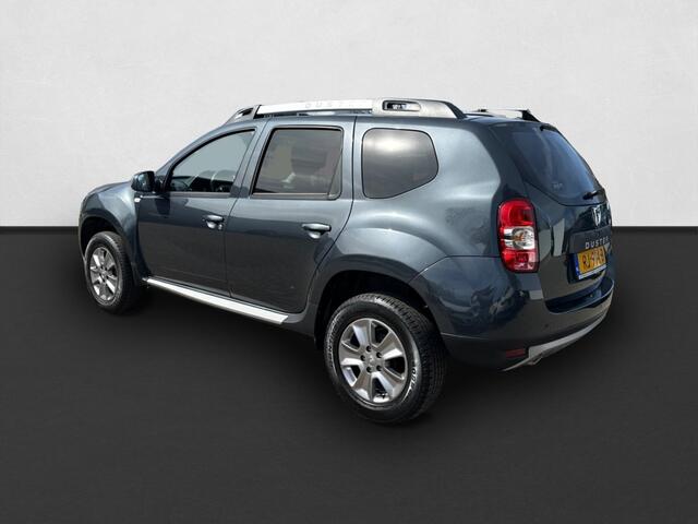Dacia DUSTER 1.2 TCe 4x2 Lauréate PDC ACHTER / NAVI / CRUISE