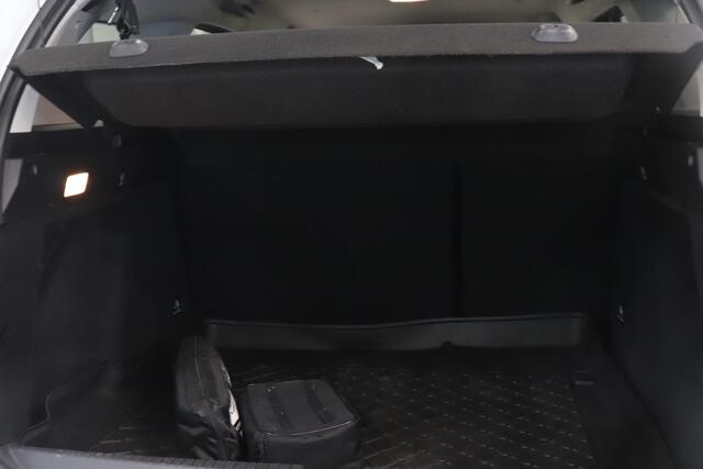 Dacia DUSTER 1.2 TCe Prestige | Stoel verwarming | 360° Camera | Navigatie | Leder |