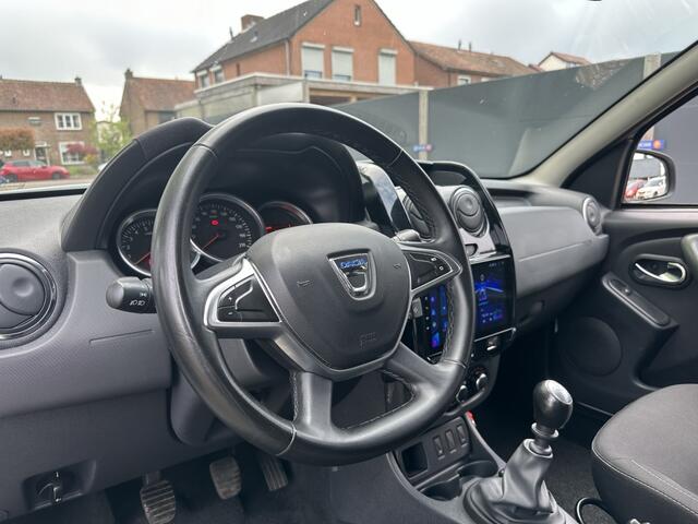 Dacia DUSTER 1.2 TCe Blackshadow MultiMedia*Cruise Control*Trekhaak*Privacy