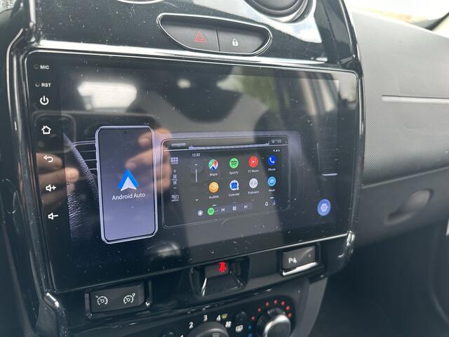 Dacia DUSTER 1.2 TCe Blackshadow MultiMedia*Cruise Control*Trekhaak*Privacy