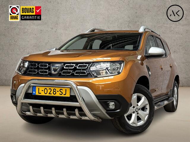Dacia DUSTER 1.6 SCe Prestige (NAVIGATIE, CAMERA, GETINT GLAS, TREKHAAK, SPORTSTOELEN, LM VELGEN, CRUISE, NIEUWE APK, NIEUWSTAAT)