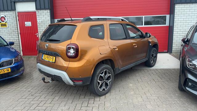 Dacia DUSTER 1.2 TCe Prestige 1STE EIG / TREKHAAK / KEYLESS / 360GR CAMERA / NAVI / CLIMA / PDC / BLUETOOTH / CRUISE / DAB+ / NL-AUTO