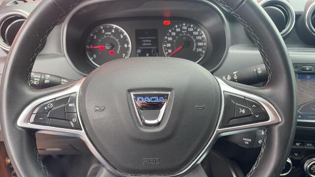 Dacia DUSTER 1.2 TCe Prestige 1STE EIG / TREKHAAK / KEYLESS / 360GR CAMERA / NAVI / CLIMA / PDC / BLUETOOTH / CRUISE / DAB+ / NL-AUTO