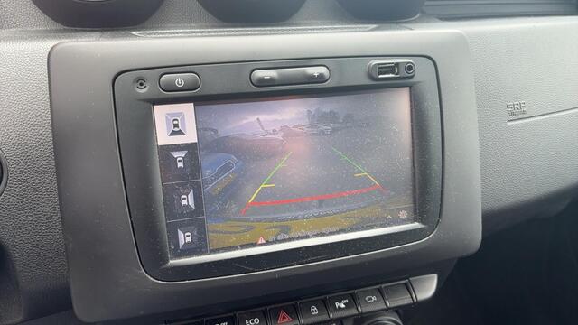 Dacia DUSTER 1.2 TCe Prestige 1STE EIG / TREKHAAK / KEYLESS / 360GR CAMERA / NAVI / CLIMA / PDC / BLUETOOTH / CRUISE / DAB+ / NL-AUTO