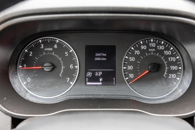 Dacia DUSTER 1.3 TCe 150 EDC Extreme | Trekhaak | 360 Graden Camera | Stoelverwarming | Climate Control | Keyless Entry | LED Koplampen | Lichtmetalen Velgen 17 inch | Navigatie | Apple Carplay | Android Auto