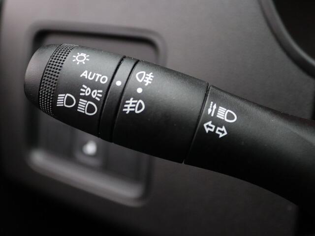 Dacia DUSTER TCe 130pk Extreme Climate | Cruise | Navig | parkeersensor. v+a