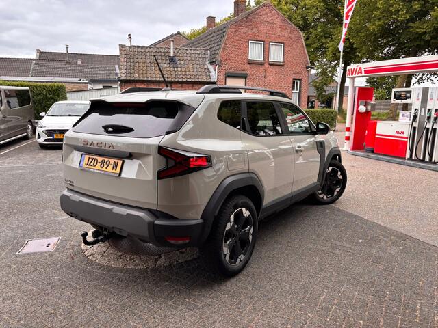 Dacia DUSTER 1.6 Hybrid 140 Journey,Trekhaak,Camera.