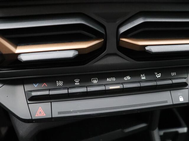 Dacia DUSTER Hybrid 140pk Extreme | Stoel- en stuurwielverwarming | Achteruitrijcamera | Lichtmetalen velgen |