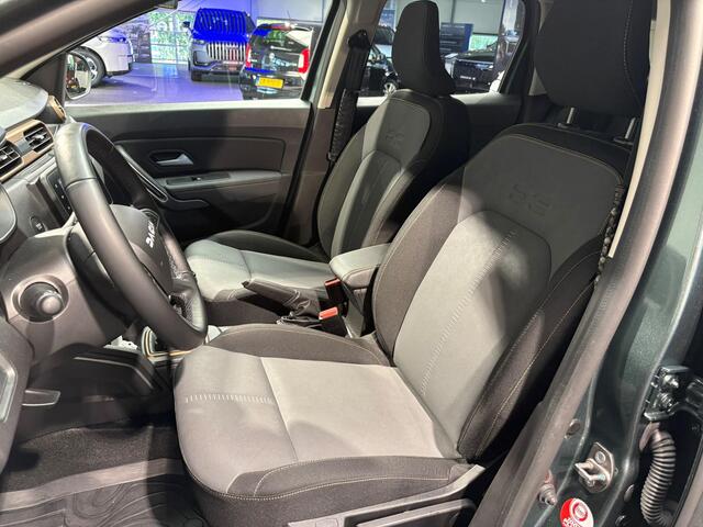 Dacia DUSTER 1.0 TCe 100 ECO-G Extreme | Camera | Blindspot Detectie | Trekhaak |