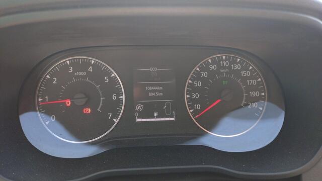 Dacia DUSTER 1.3 TCe 130 Prestige | TREKHAAK | ALL SEASONBANDEN | 1500KG TREKGEWICHT | PARKEERSENSOREN VOOR & ACHTER |