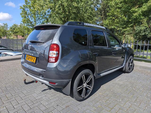 Dacia DUSTER 1.2 TCe 4x2 Série Limitée Robust | Trekhaak | Bullbar | Stoelverw. | PDC | Airco