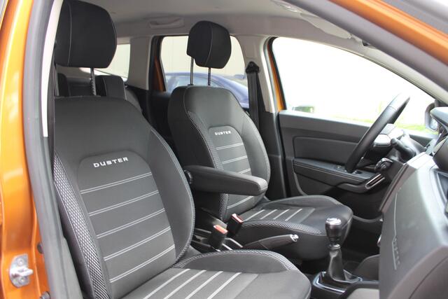 Dacia DUSTER 1.0 TCe Bi-Fuel Prestige | navigatie | achteruitrijcamera | lichtmetalen velgen