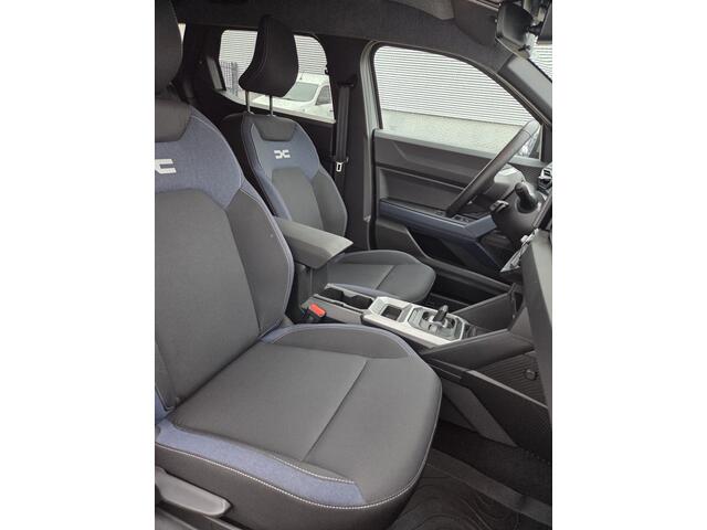 Dacia DUSTER 1.6 Hybrid 140 PK Journey | Pack winter | 360 graden camera | Gris Shiste | 18'' Velgen |