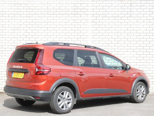 Dacia Jogger 1.0 TCe 110 Expression 7p. | Apple Carplay/Android Auto | Achteruitrijcamera | Navigatie | El. ramen V+A |