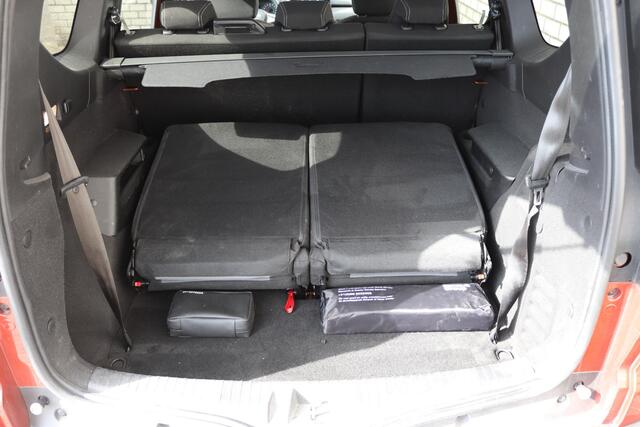 Dacia Jogger 1.0 TCe 110 Expression 7p. | Apple Carplay/Android Auto | Achteruitrijcamera | Navigatie | El. ramen V+A |