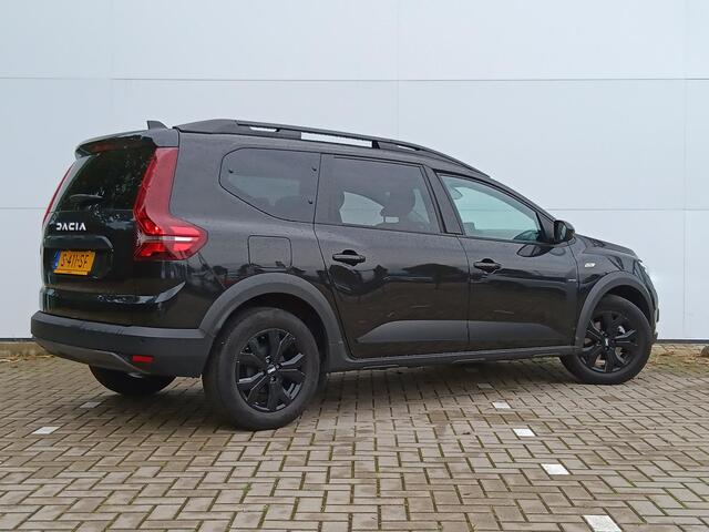 Dacia Jogger 1.0 TCe 110 Extreme 7p. Climate Control / Navigatie / Parkeersensoren + Camera / Dakrail Mulifunctioneel / Lichtmetalen Velgen / Privacy Glass