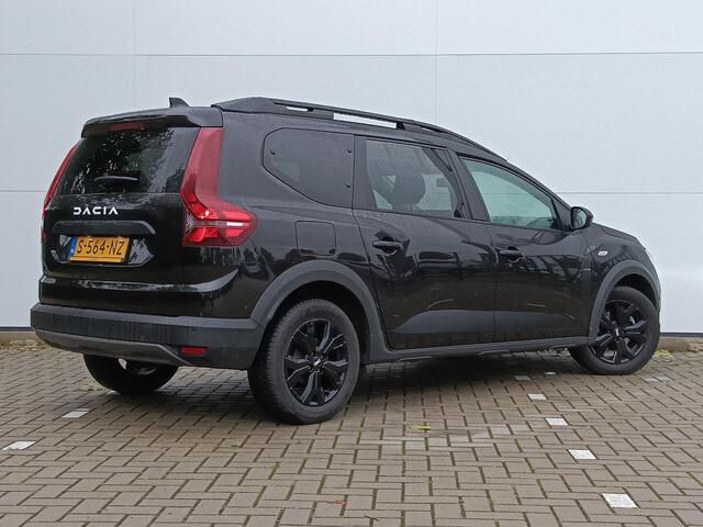 Dacia Jogger 1.0 TCe 110 Extreme 7p. Navigatie / Parkeersensoren V+A+Camera / Climate Control / Lichtmetalen Velgen / 7-Persoons / Keyless / LED / DAB