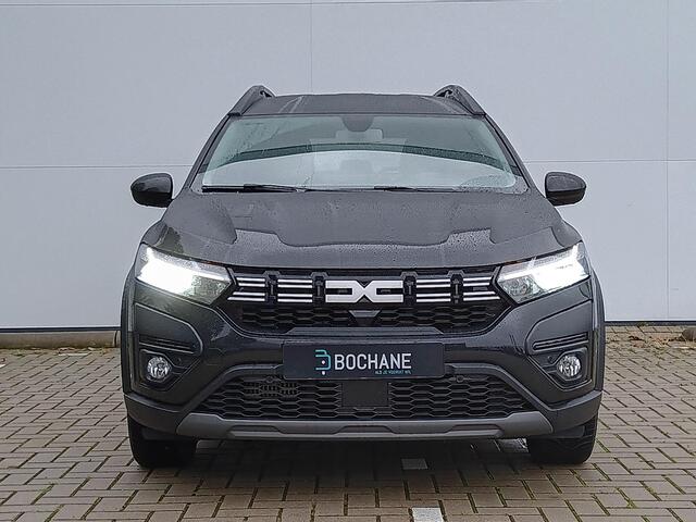 Dacia Jogger 1.0 TCe 110 Extreme 7p. Navigatie / Parkeersensoren V+A+Camera / Climate Control / Lichtmetalen Velgen / 7-Persoons / Keyless / LED / DAB
