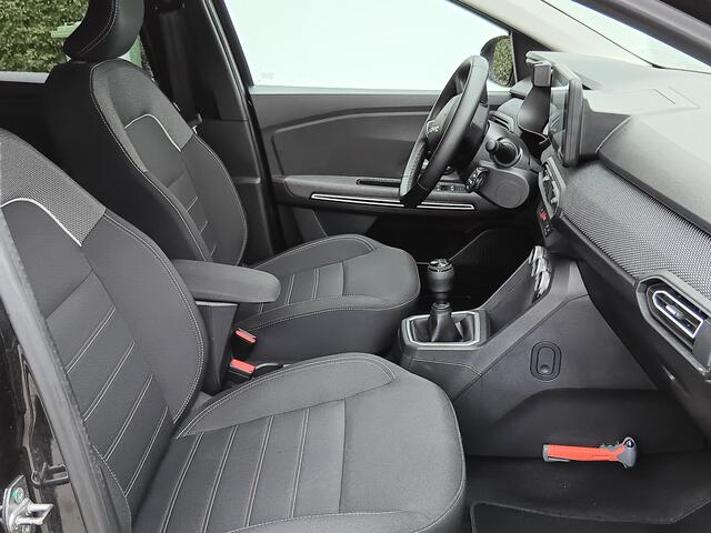 Dacia Jogger 1.0 TCe 110 Extreme 7p. Navigatie / Parkeersensoren V+A+Camera / Climate Control / Lichtmetalen Velgen / 7-Persoons / Keyless / LED / DAB