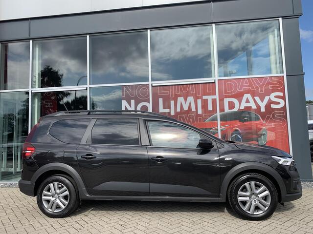Dacia Jogger 1.0 TCe 110 Expression 7 persoons Lichtmetalen velgen | Achteruitrij camera | Metaalkleur