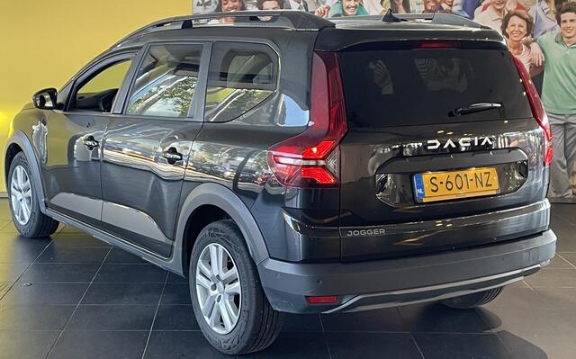 Dacia Jogger 1.0 TCe 110 Expression 7p. NAVIGATIE | ACHTERUITRIJCAMERA | PARKEERSENSOREN VOOR-EN ACHTER | AIRCONDITIONING | 7-ZITS