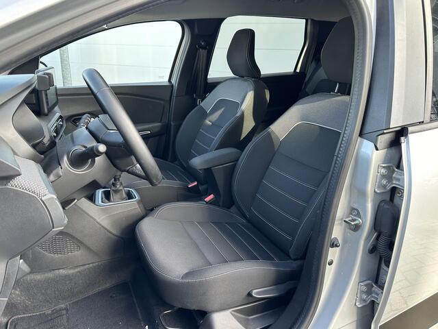 Dacia Jogger 1.0 TCe 110 Extreme 7p. | Zeer Ruim | A. Camera | Navi | Clima | Cruise | Historie | NL Auto!
